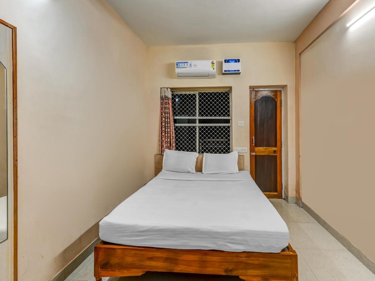 The Bay Beach Puri Exterior photo